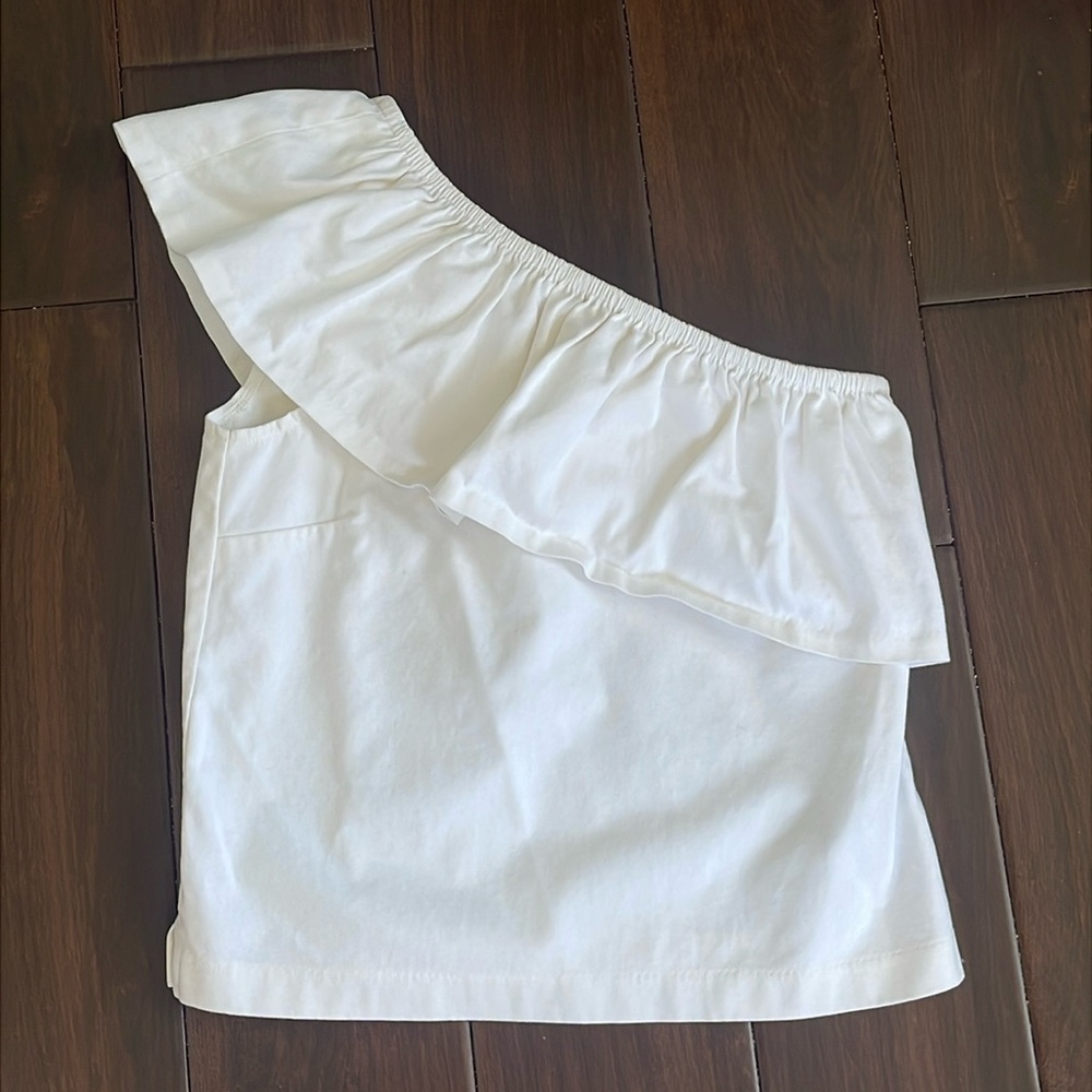 One shoulder white ruffle top XS